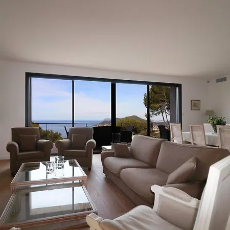 Location Vue Sur Mer Avec Piscine - Mesomax Ferienhaus