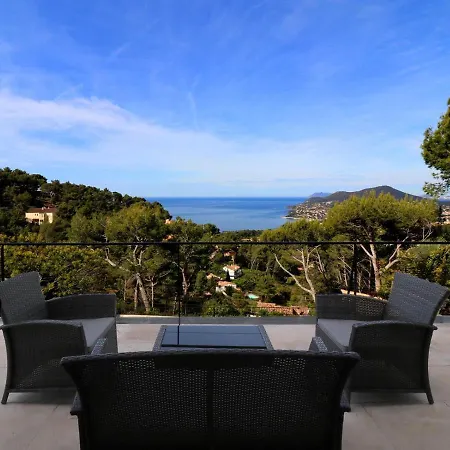 Location Vue Sur Mer Avec Piscine - Mesomax * Carqueiranne