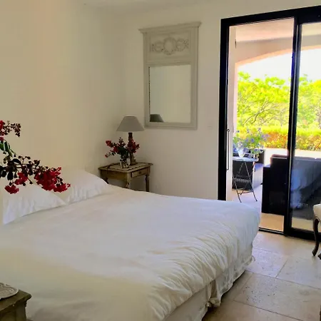 Location Vue Sur Mer Avec Piscine - Mesomax Ferienhaus *
