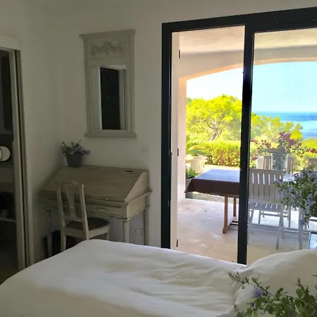 Ferienhaus Location Vue Sur Mer Avec Piscine - Mesomax