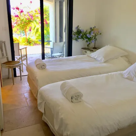 Location Vue Sur Mer Avec Piscine - Mesomax Ferienhaus *